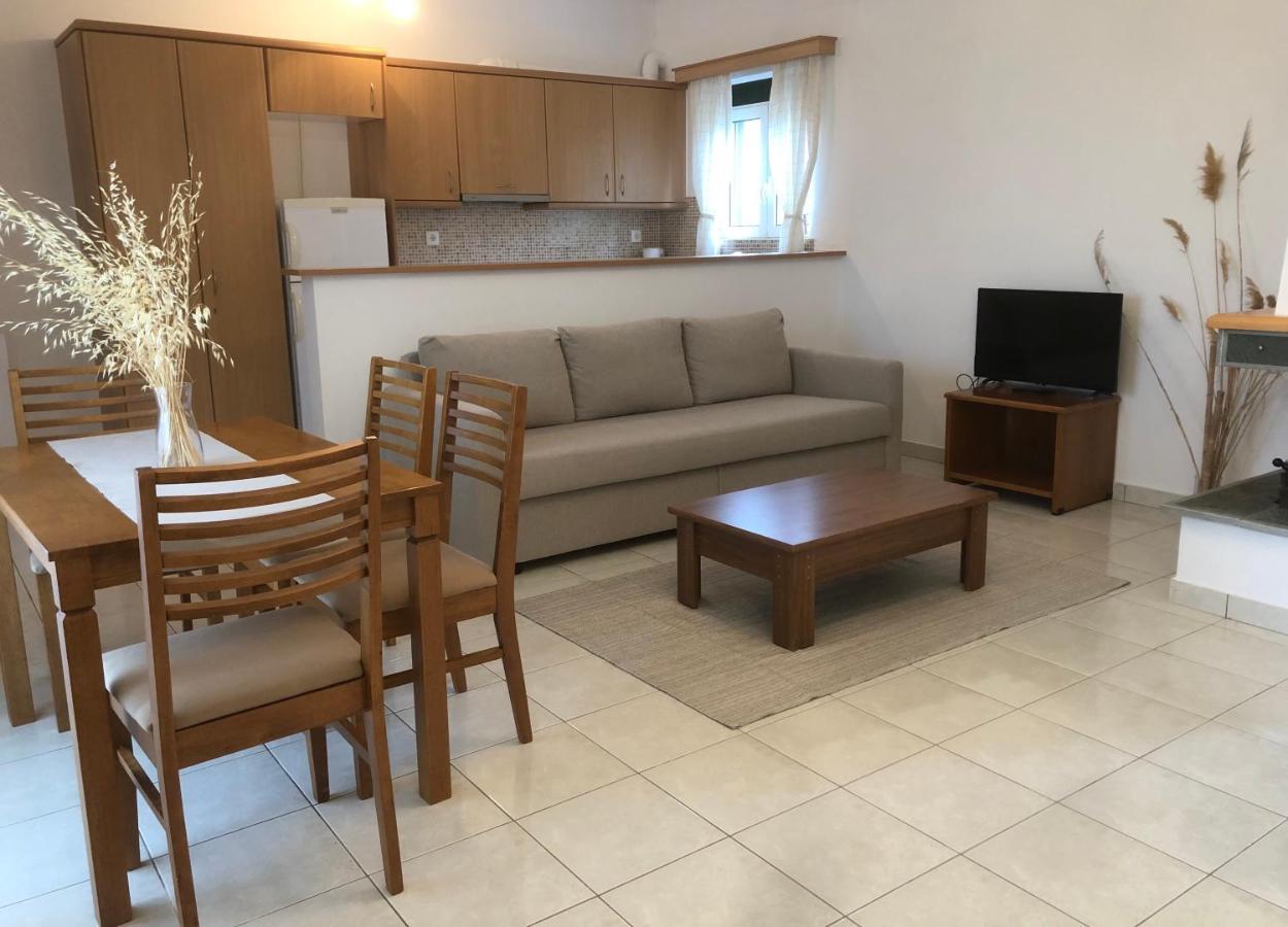 Politia Villas Karystos  Eksteriør billede